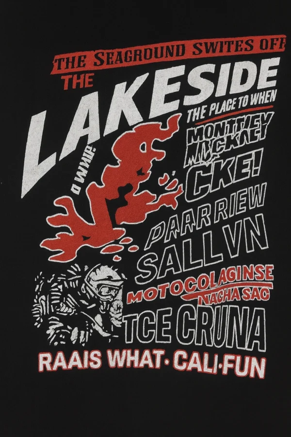 Spark Ticket Estampado gráfico retro, estilo streetwear urbano y atrevido.