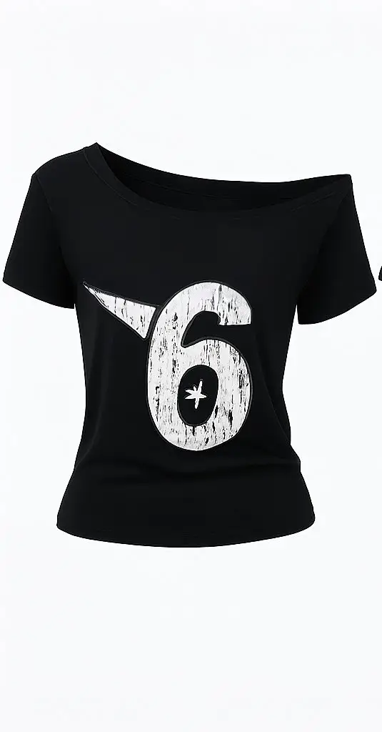 Route Six Top negro asimétrico de mujer Route Six con estampado gráfico del número 6, estilo streetwear urbano.